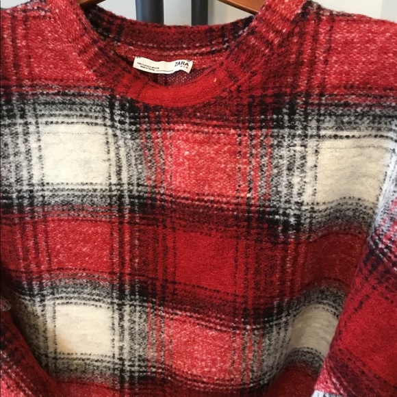 Zara Sweaters - Zara plaid sweater style sweatshirt🖤❤️👖😎